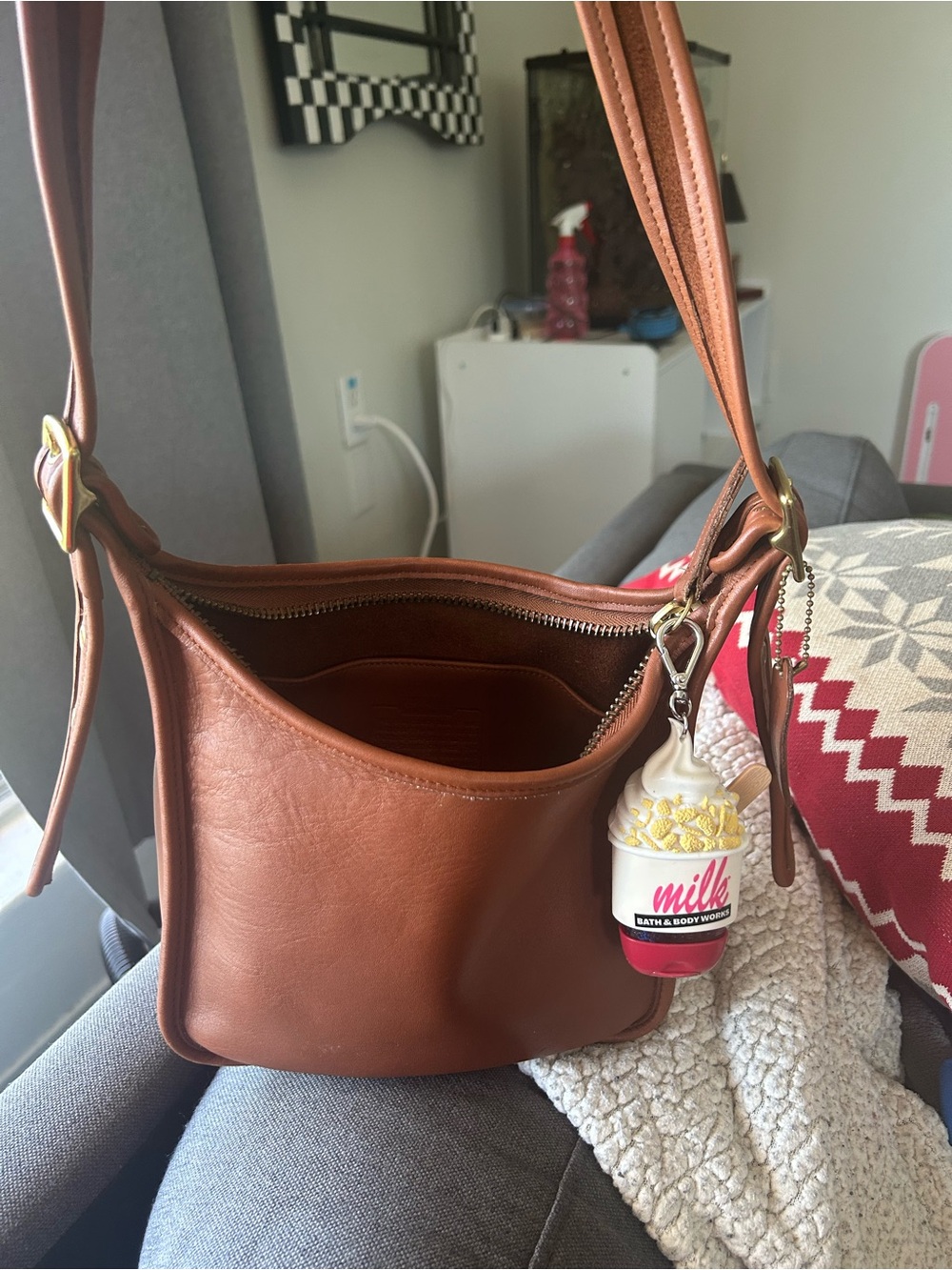 Vintage Coach 9950 Janice legacy purse - Picture 2 of 10